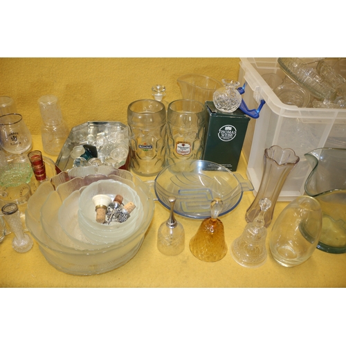 521 - Large Mixed Lot of Glassware