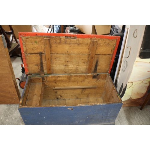 526 - Large Old Pine Blanket Box - Painted