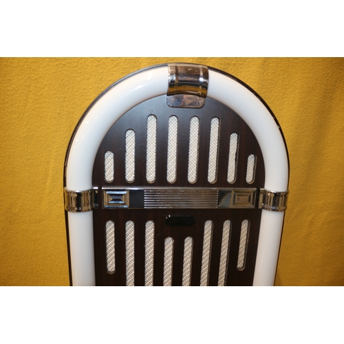 125 - Large Intempo Bluetooth / Aux Juke Box Style Speaker - 95cm Tall