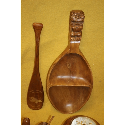 333 - Selection of Treen Items Including Some Made From Walnut