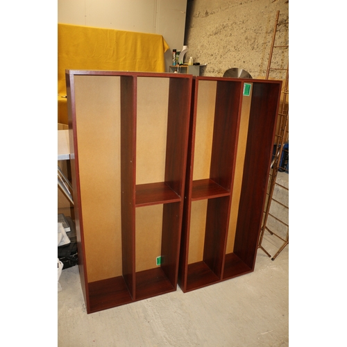 401 - 2 x Vintage Bookcases - 124cm