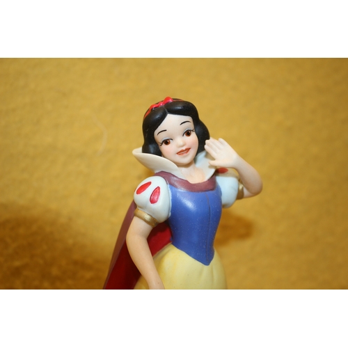 11 - Disney Snow White Figure