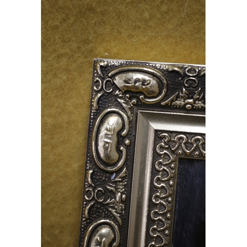 40 - 2 Bevel Edged Gilded Mirrors, Largest is 56 x 86 cm