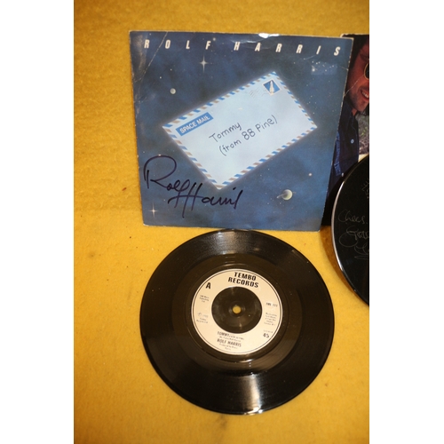 45 - Tommy from 88 Pine, Signed Rolf Harris Single and Signed Wet Wet Wet, Put the Light on Single