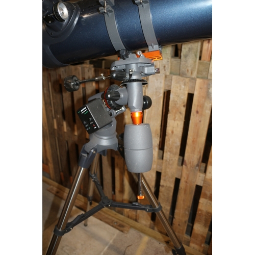 105 - Celestron Astromaster 130 Telescope with Extendable Legs , max 157 cm height