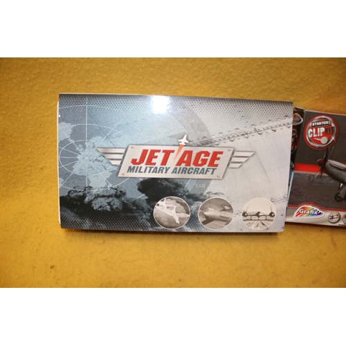 86 - 2 Model Planes, Plastic & Die Cast