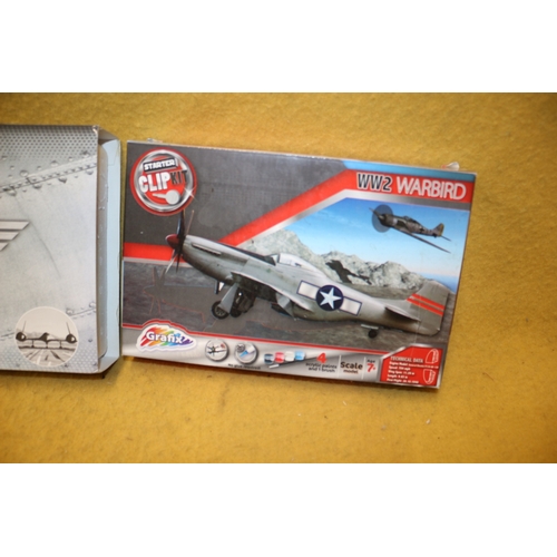 86 - 2 Model Planes, Plastic & Die Cast