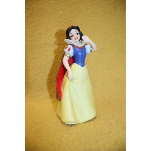 116 - Disney Snow White Figure