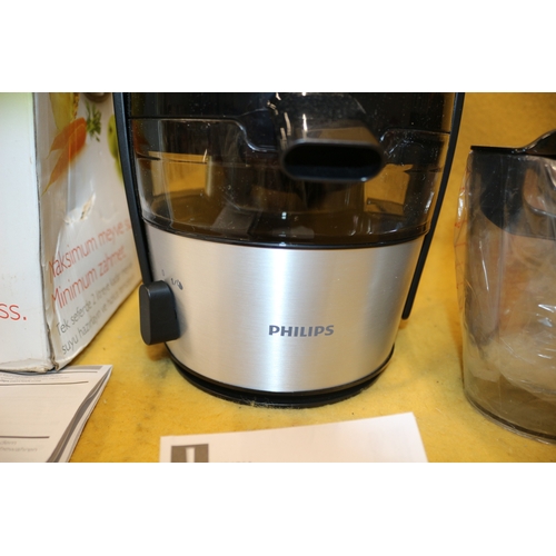 36 - Phillips Viva HR1864 700W juicer in box, untested