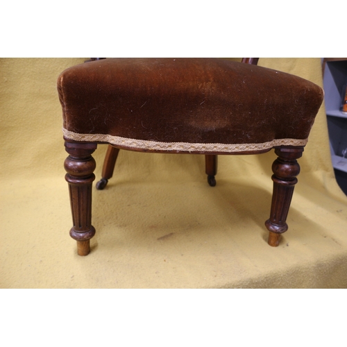 100 - Antique Victorian Mahogany Cockfighting Horseshoe Back Library Arm Chair with Velour Covering