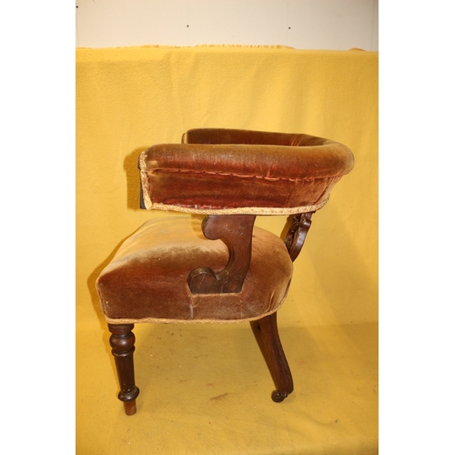 100 - Antique Victorian Mahogany Cockfighting Horseshoe Back Library Arm Chair with Velour Covering