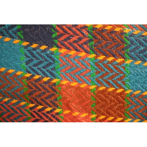 25 - Pendleton 100% Virgin Wool, Vintage Blanket, 140 x 170 cm