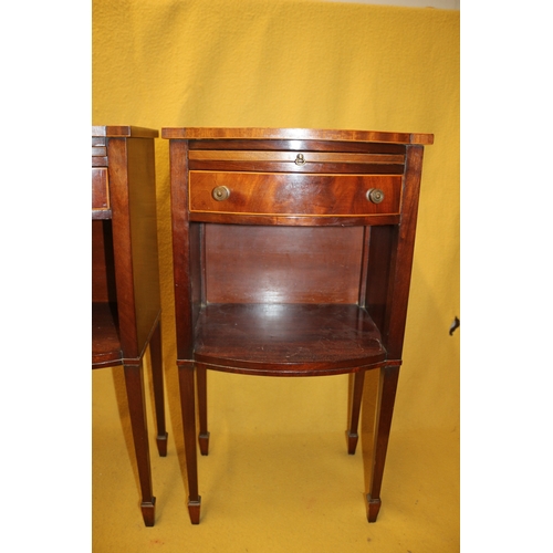 33 - Pair of Early/Mid 20th Century Mahogany and Satinwood Bedside Cabinets with Courtesy Pull Out Shelf.... 