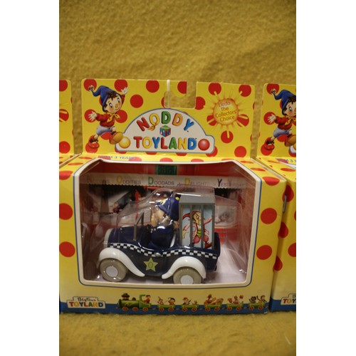 527 - 6 Boxed Noddy Characters Figures