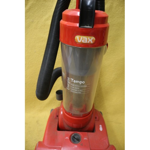 543 - Working Vax Tempo Vacuum