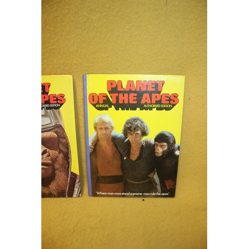 100 - Planet of The Apes Annuals x 2