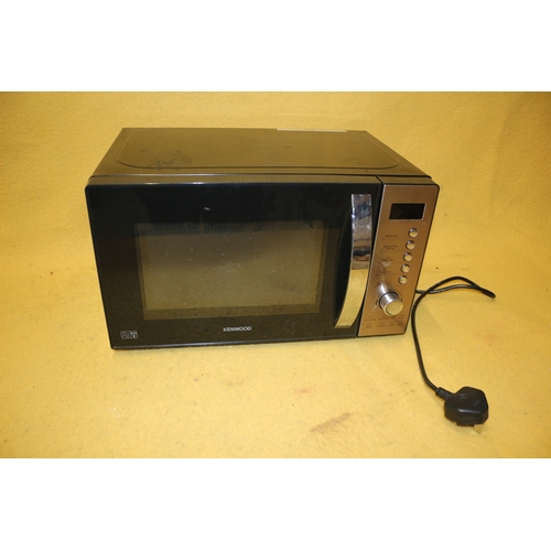 102 - Kenwood 800W Microwave