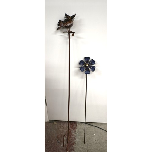 149 - Pair of Metal Garden Ornaments - 1 x Bird + 1 x Flower