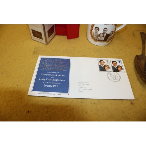 221 - Royal Family Ephemera including First Day Covers, Cake Slicers with Crest, Mug and Photo Slides