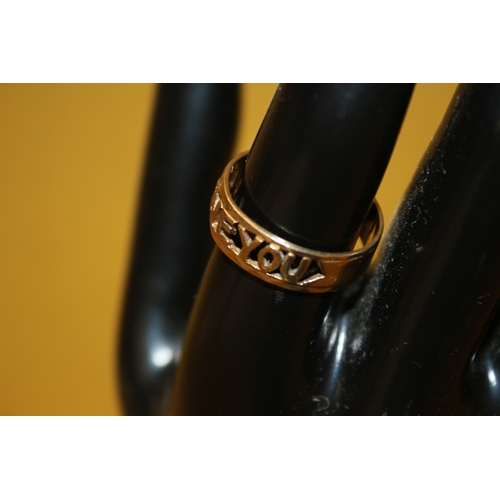 36 - Hallmarked 9ct 375 gold Ring, 3.1g Weight, Size S