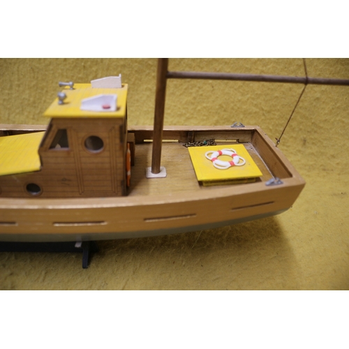 138 - Large hand made Trawler Model Boat, 44 x 33 cm