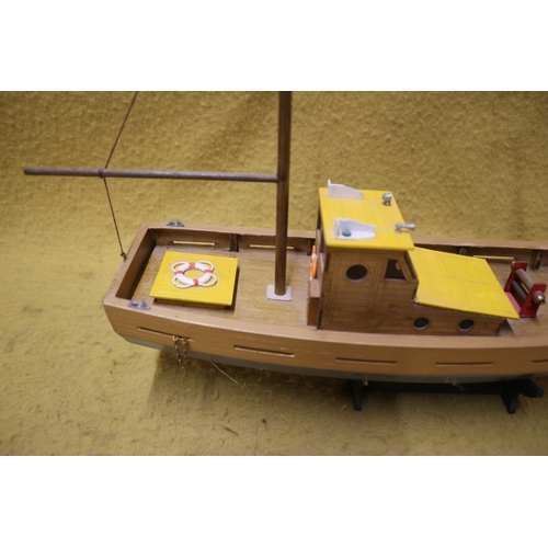 138 - Large hand made Trawler Model Boat, 44 x 33 cm