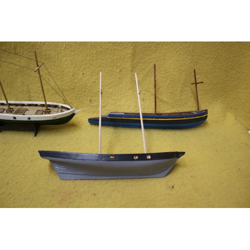 136 - 5x hand made Model Boats Including Fishing Boats, Back Middle boat 28 x 21.5 cm