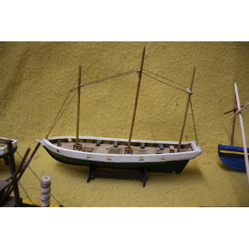 136 - 5x hand made Model Boats Including Fishing Boats, Back Middle boat 28 x 21.5 cm