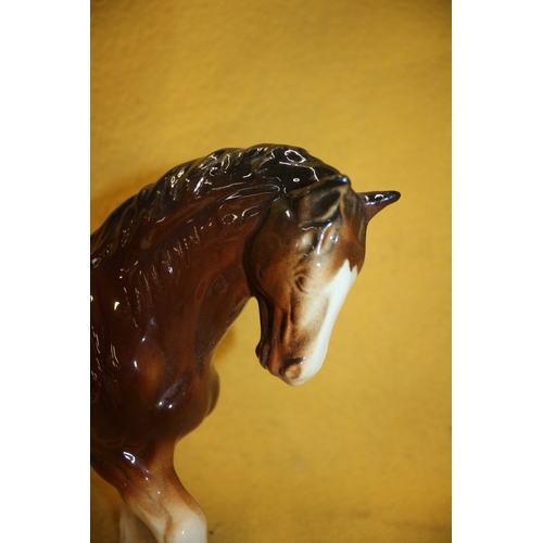 129 - Porcelain Shire Horse, 28 x 22 cm