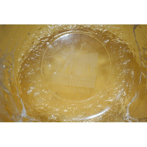 200 - Swedish Glass Bowl, Goteborg, 14cm Diameter