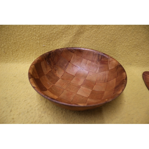 205 - Fruit Bowl Made from Reeds plus Fork and Spoon, 25.5cm Diameter