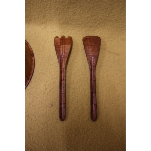 205 - Fruit Bowl Made from Reeds plus Fork and Spoon, 25.5cm Diameter