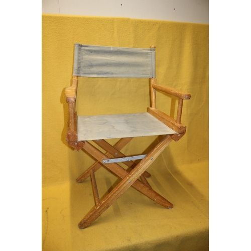 305 - Aged Folding Directors Chair