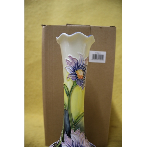 100 - Old Tupton Ware Lilac Daisy Deisgn Bud Vase, 20.5cm tall