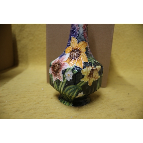 101 - Old Tupton Ware Summer Bouquet Vase, 18cm tall