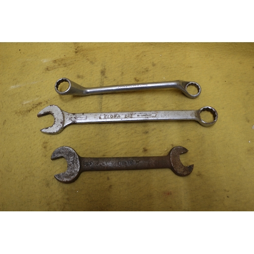 92 - x3 XL Spanners including King Dick, Elora etc