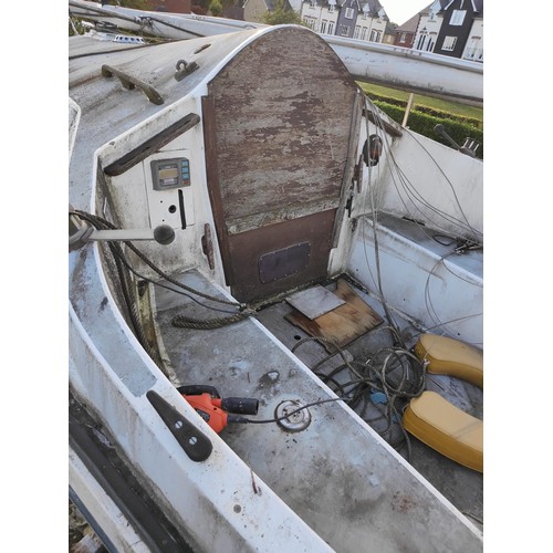 125 - Hunter 19 Yacht with Trailer, Been out of water for over 12 months. Clean and Dry.

Video links on Y... 