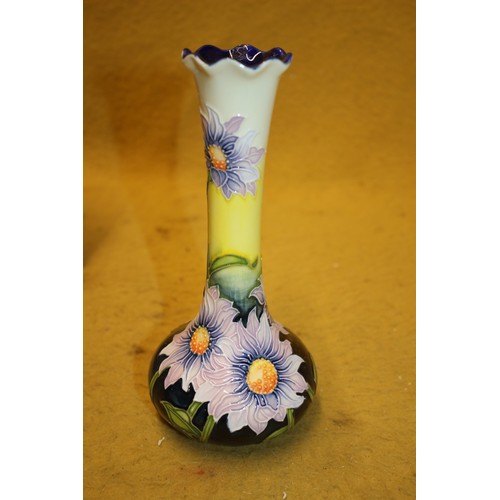 100 - Old Tupton Ware Lilac Daisy Deisgn Bud Vase, 20.5cm tall