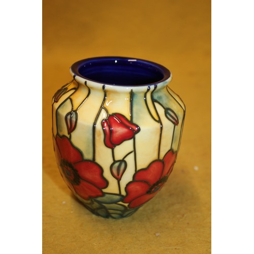 115 - Old Tupton Ware Yellow Poppy Vase, 10.5cm