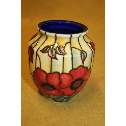 115 - Old Tupton Ware Yellow Poppy Vase, 10.5cm