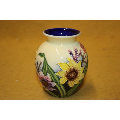 116 - Old Tupton Ware Summer Bouquet Vase, 10.5cm