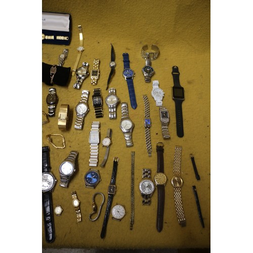 18 - Large Bundle of Watches including Vintage , 40+, ICE Watch, Sekonda etc