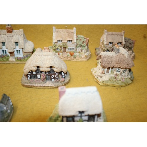 92 - x14 Collection of Lilliput Lane Cottages