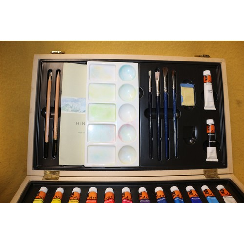 110 - Artists Easel Plus Art Set