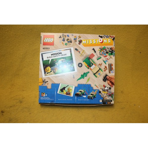 127 - Lego City 60353 (Vendor States Complete)