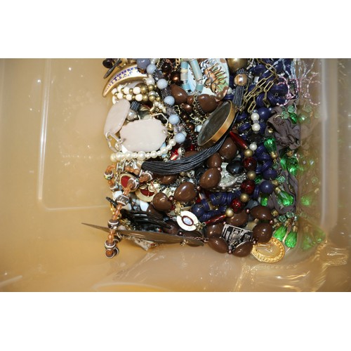 8 - Bundle of Costume Jewellery