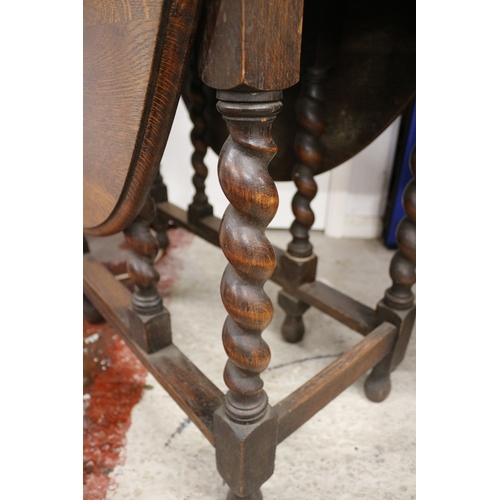 522 - Early 20th Century Barley Twist Legged Drop Leaf Table - 120cm Extended