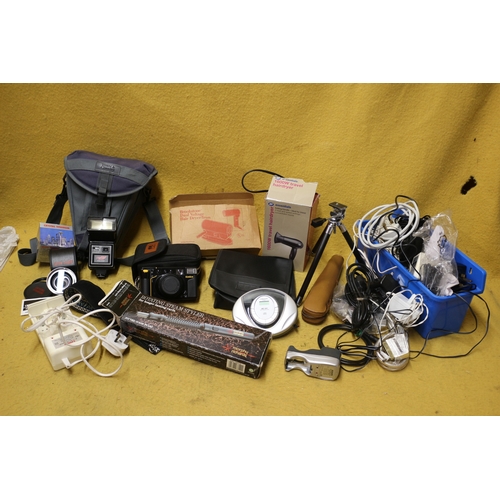 553 - Mixed Lot of Electrical Items