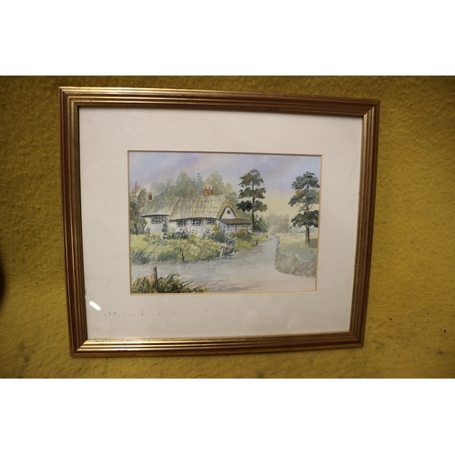 453 - Unsigned Watercolour of a Thatched Property - 33 x 28cm