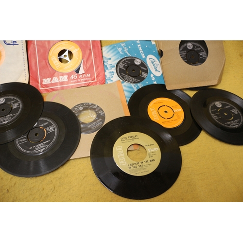 457 - Selection of 45's Single Vinyl Records - Various Artists including Elvis